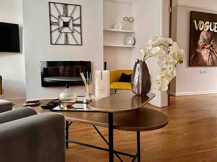 Anfield Home Sleeps 5 Close To Lfc Free Parking Liverpool Bagian luar foto